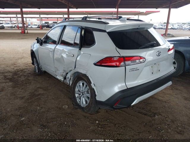2023 TOYOTA COROLLA CROSS LE 3