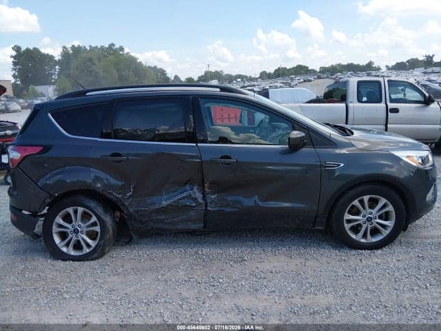 2018 FORD ESCAPE SE 12
