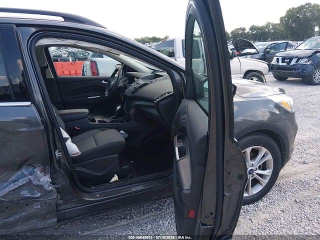 2018 FORD ESCAPE SE 5