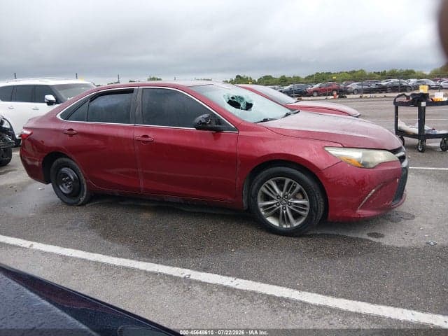 2017 TOYOTA CAMRY SE 13