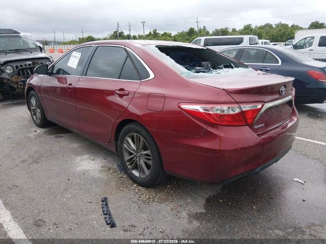 2017 TOYOTA CAMRY SE 3