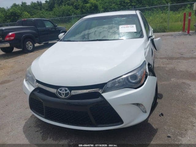2017 TOYOTA CAMRY SE 12
