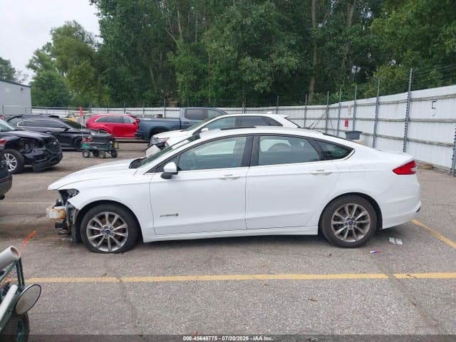 2017 FORD FUSION HYBRID SE 14