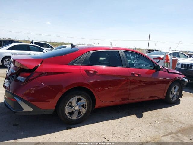2024 HYUNDAI ELANTRA SE 12