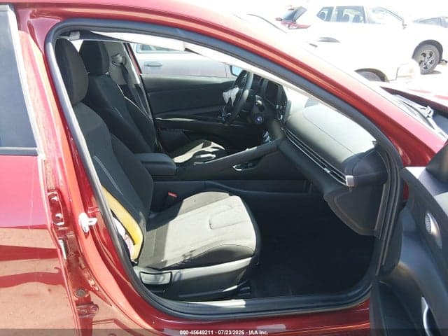 2024 HYUNDAI ELANTRA SE 5