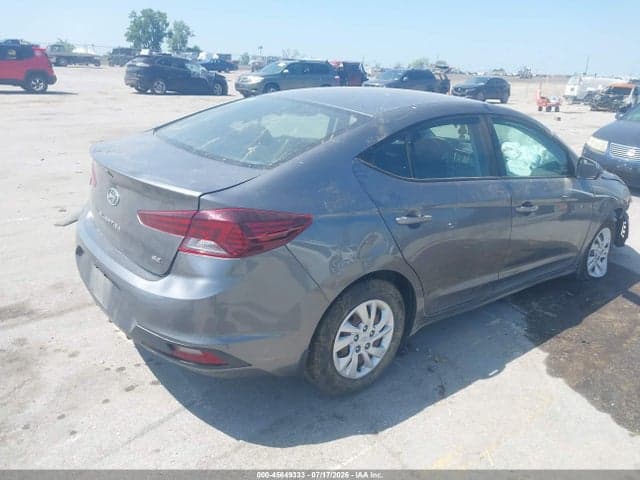 2020 HYUNDAI ELANTRA SE 4