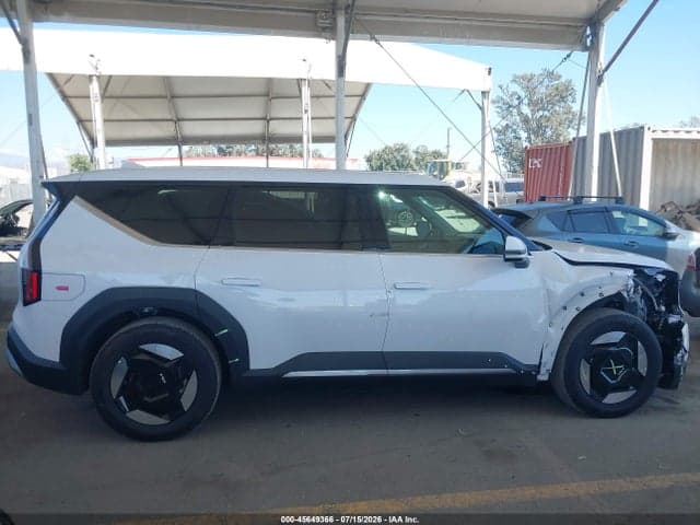 2026 KIA EV9 LIGHT LONG RANGE 13