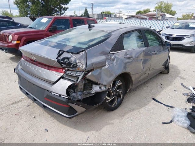 2024 HYUNDAI ELANTRA SEL 4