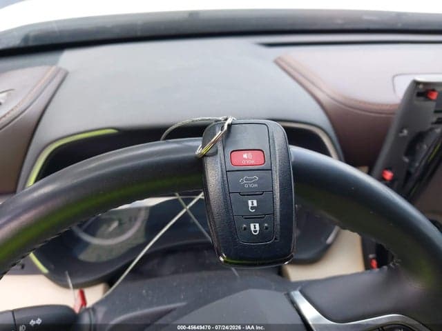 2020 TOYOTA HIGHLANDER LIMITED 11