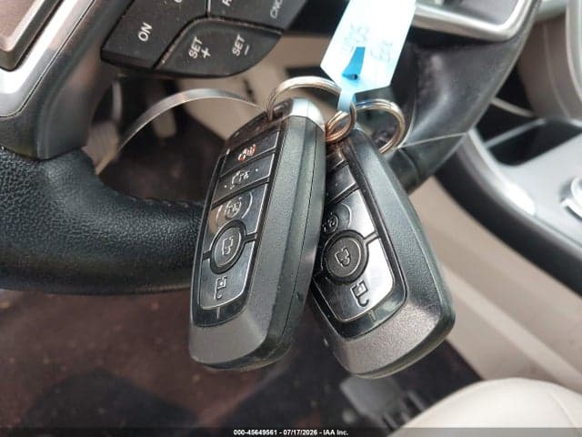 2017 FORD FUSION SE 11