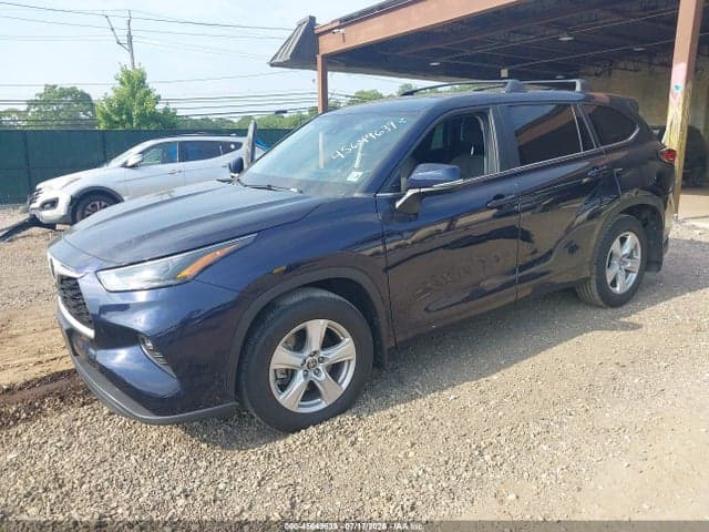 2023 TOYOTA HIGHLANDER LE 2
