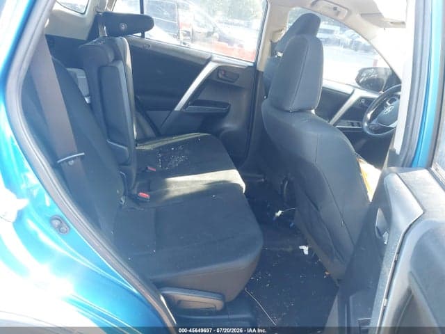 2017 TOYOTA RAV4 LE 8