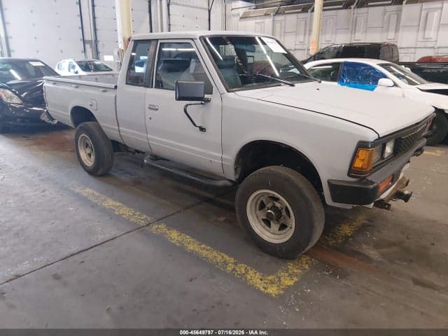 1984 DATSUN 720 KING CAB 4X4 1