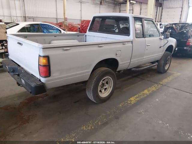 1984 DATSUN 720 KING CAB 4X4 4