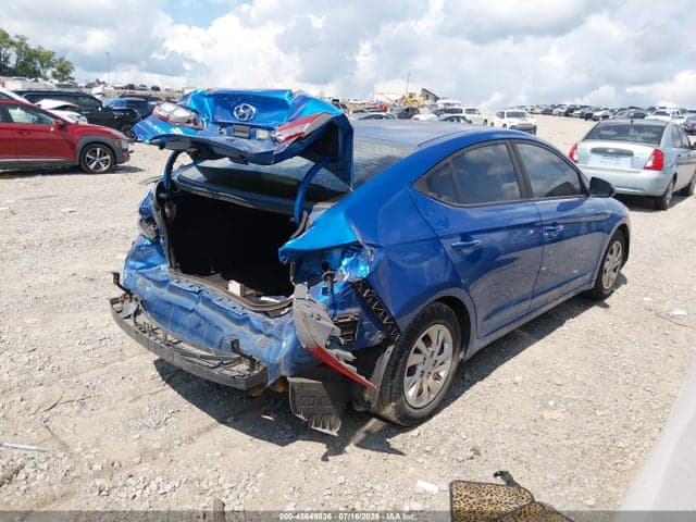 2017 HYUNDAI ELANTRA SE 4