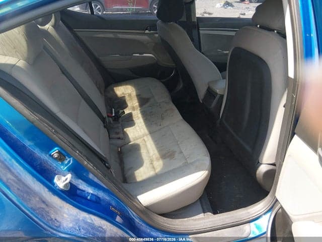 2017 HYUNDAI ELANTRA SE 8