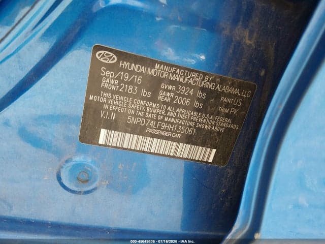 2017 HYUNDAI ELANTRA SE 9