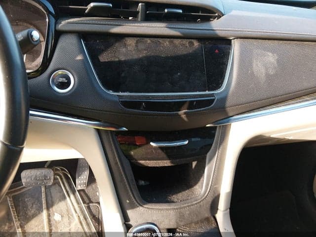 2017 CADILLAC XT5 STANDARD 22