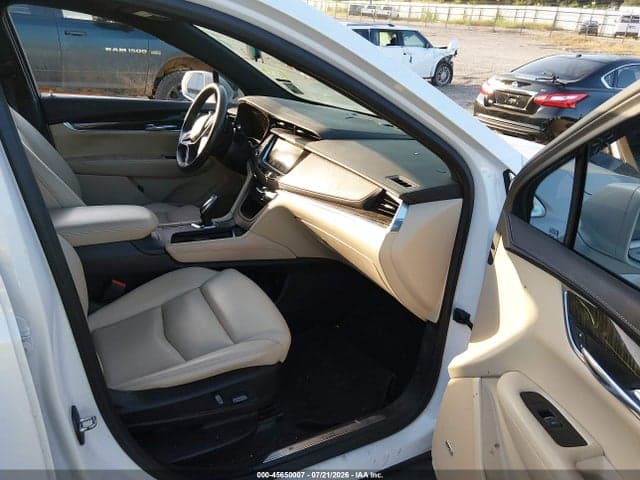 2017 CADILLAC XT5 STANDARD 5