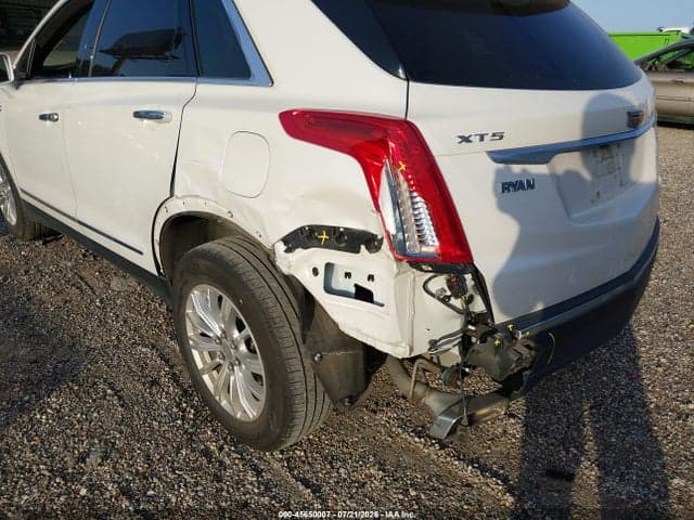 2017 CADILLAC XT5 STANDARD 6