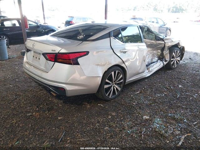 2022 NISSAN ALTIMA SR FWD 4