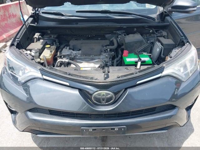 2018 TOYOTA RAV4 XLE 10