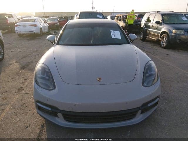 2018 PORSCHE PANAMERA 4 12