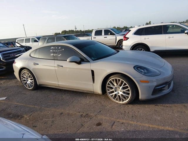2018 PORSCHE PANAMERA 4 13