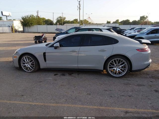 2018 PORSCHE PANAMERA 4 14