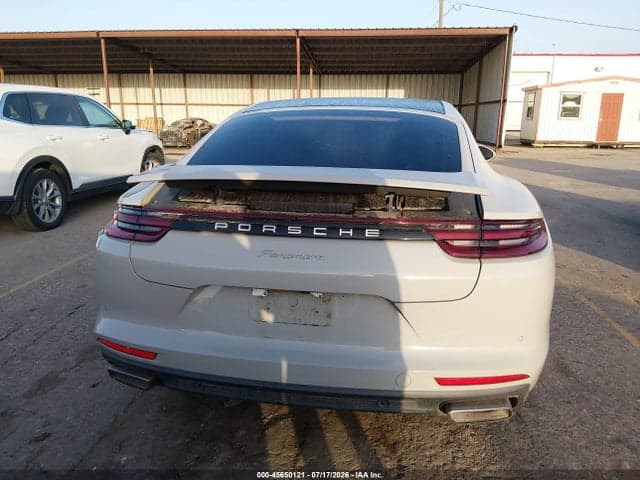 2018 PORSCHE PANAMERA 4 16