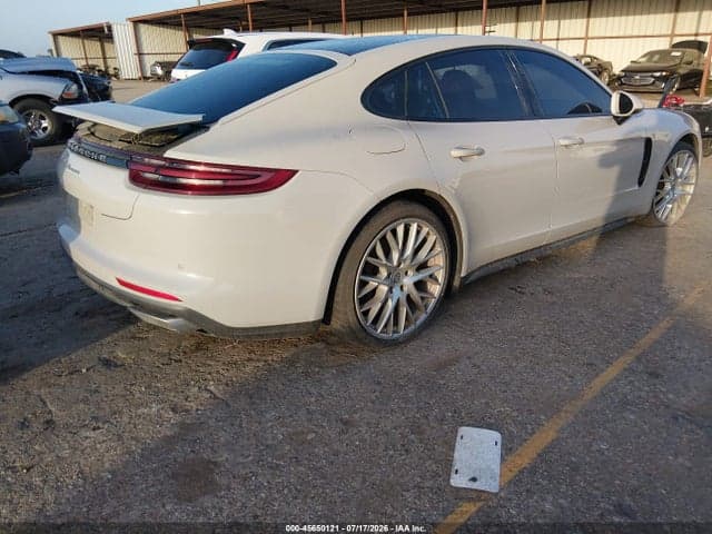 2018 PORSCHE PANAMERA 4 4