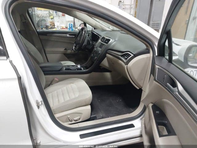 2017 FORD FUSION SE 5