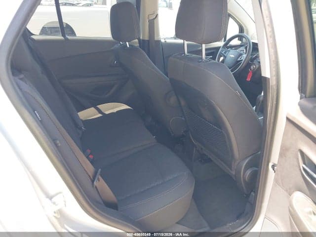 2017 CHEVROLET TRAX LS 8