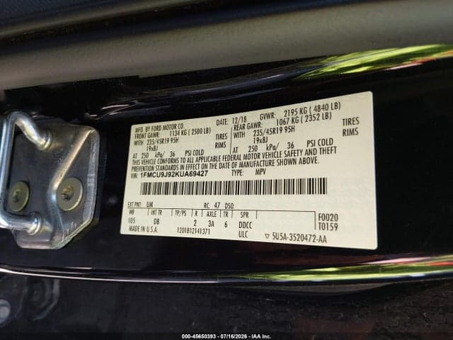 2019 FORD ESCAPE TITANIUM 9