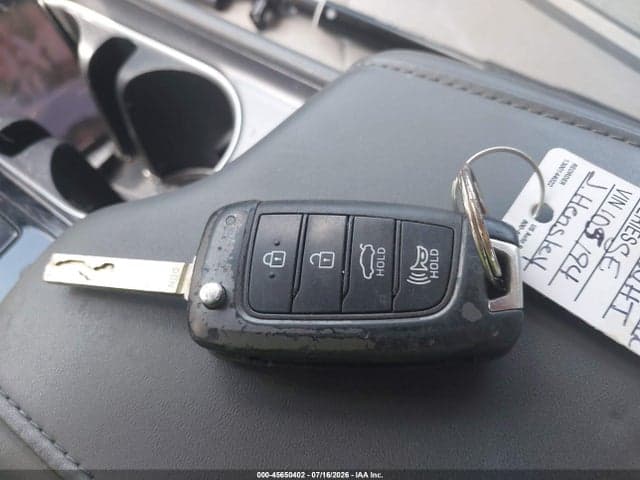 2021 HYUNDAI SONATA SE 11