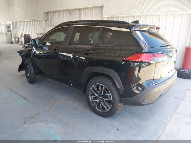 2026 TOYOTA COROLLA CROSS XLE 3