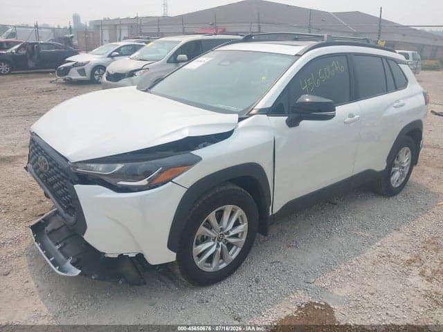 2025 TOYOTA COROLLA CROSS LE 2