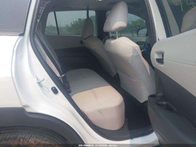 2025 TOYOTA COROLLA CROSS LE 8