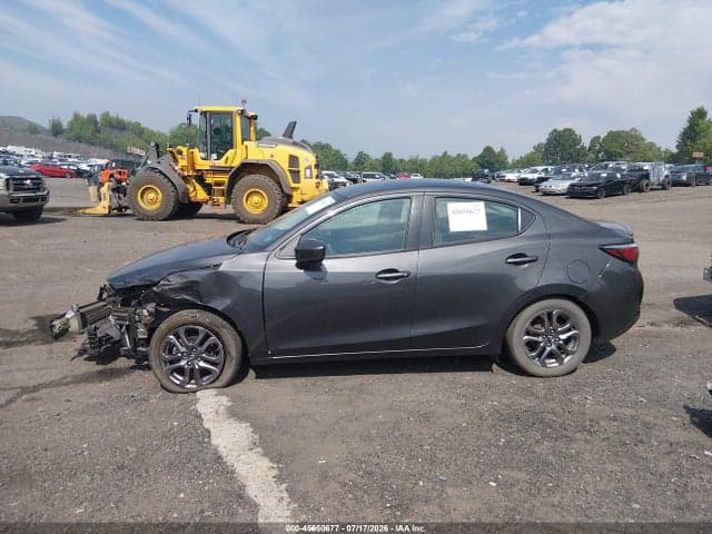 2019 TOYOTA YARIS LE 14