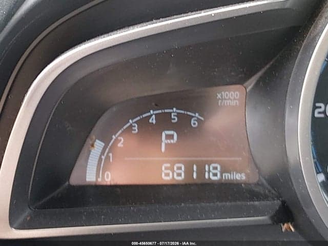 2019 TOYOTA YARIS LE 15