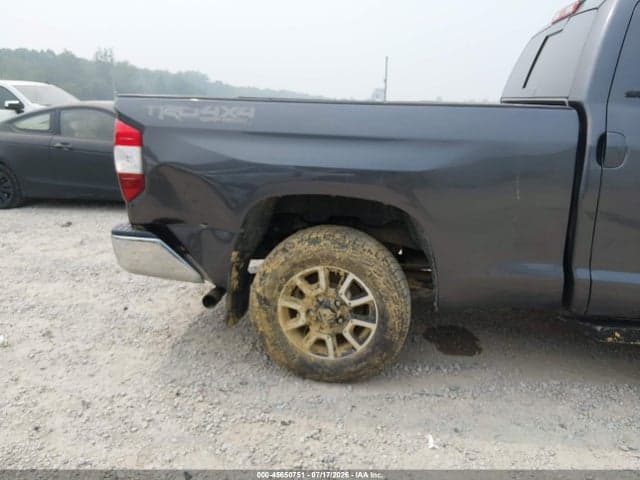 2017 TOYOTA TUNDRA SR5 5.7L V8 6