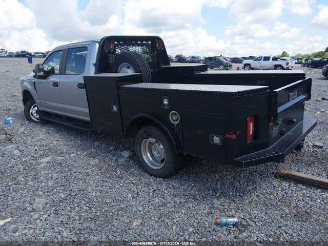 2022 FORD F-350 CHASSIS XL 3