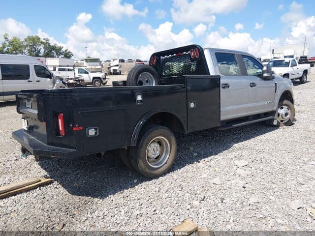 2022 FORD F-350 CHASSIS XL 4
