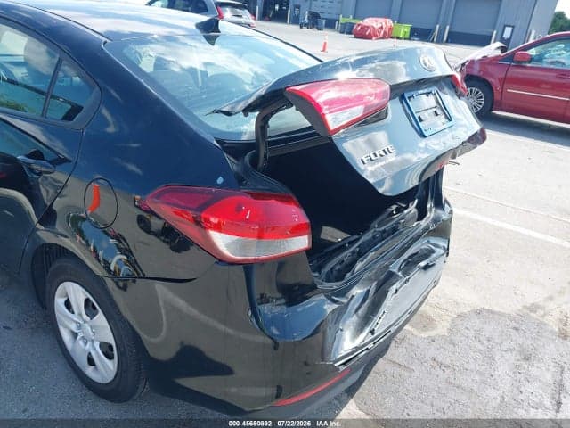 2017 KIA FORTE LX 6