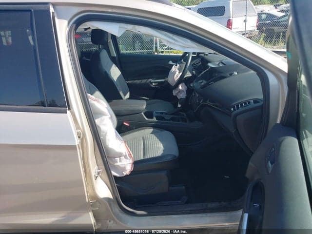 2017 FORD ESCAPE SE 5