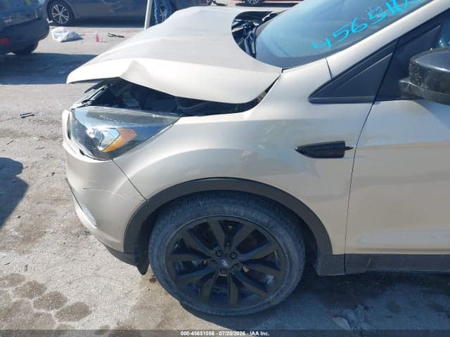 2017 FORD ESCAPE SE 6