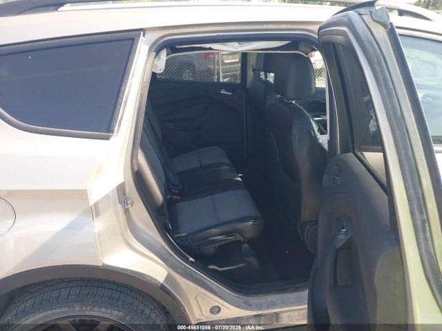 2017 FORD ESCAPE SE 8