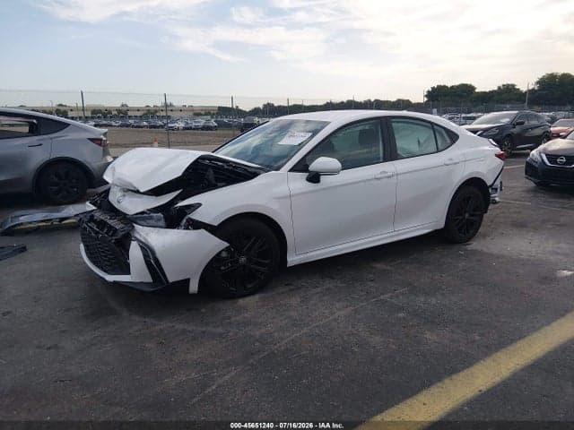 2026 TOYOTA CAMRY SE 2