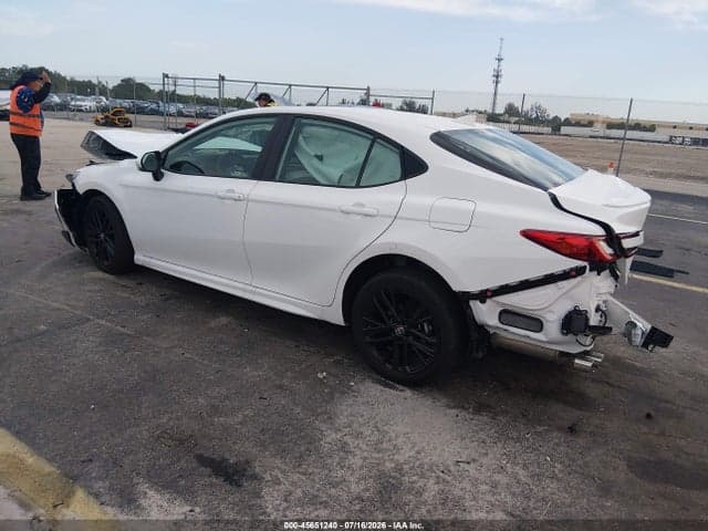2026 TOYOTA CAMRY SE 3