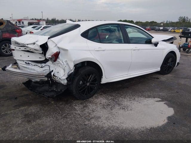 2026 TOYOTA CAMRY SE 4